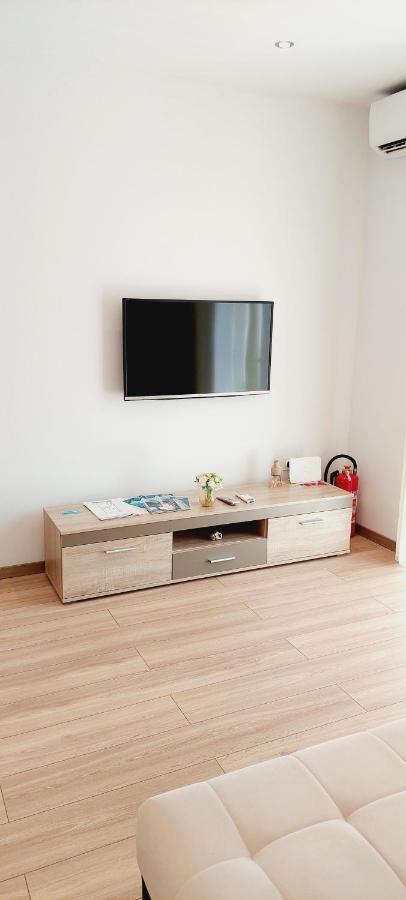 Apartman Anita 예세니체 외부 사진